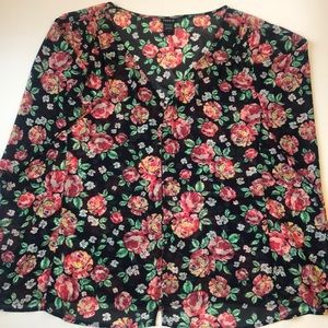 Torrid short sleeve button down floral blouse